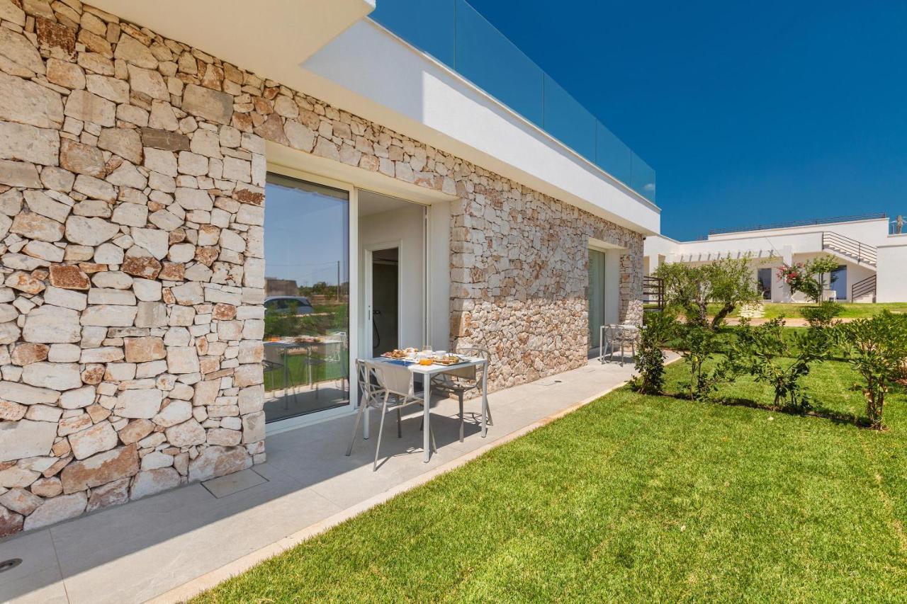 Perla Saracena Hotel & Restaurant Salve Exterior photo